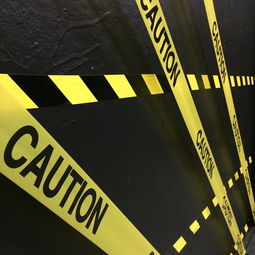 借钱炒股风险高，多家银行警告，贷款收回在即