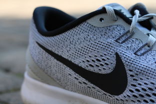 Nike运动鞋，运动时尚的融合与创新