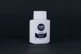 滋润你的每一天，妮维雅润唇膏的魔力